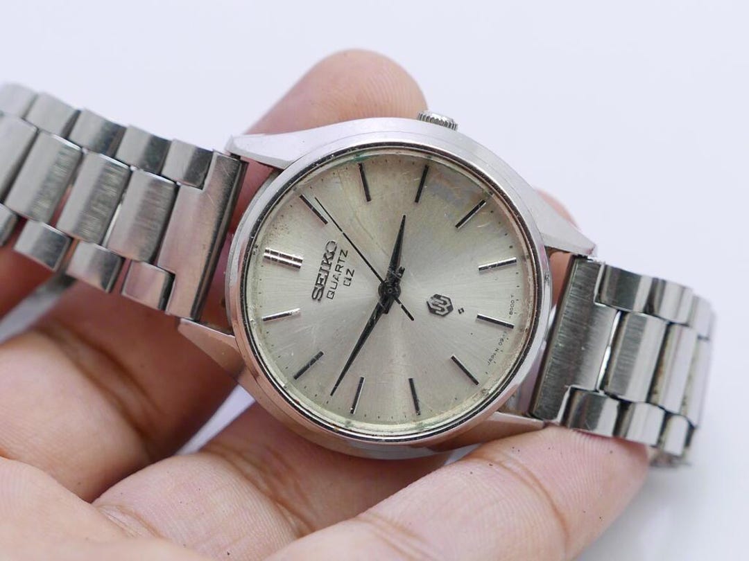 年代物！SEIKOビンテージ腕時計　SEIKOクオーツQZ セイコー SEIKO QZ 1974年製 アンティークの09系クォーツキャリバー塔
