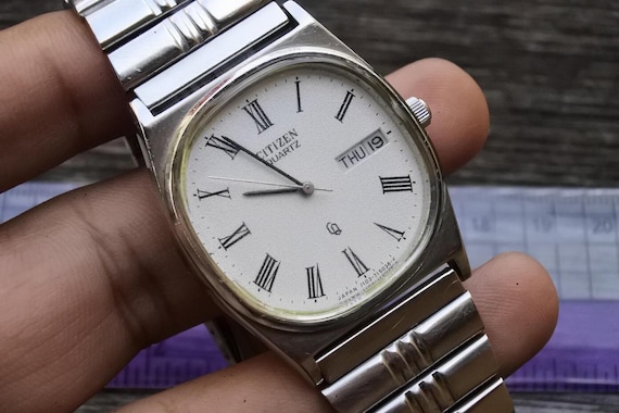 Vintage Citizen 7103 Roman Numeric Dial Men Quartz Watch Japan JDM