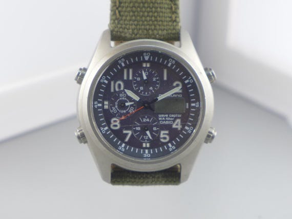 Vintage Casio Overland Waveceptor Solar 3781 OVW 500BJ Titanium
