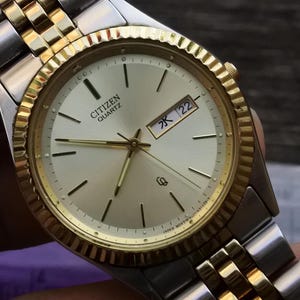 Vintage Citizen 6100 Yellow Dial Men Quartz Watch Japan JDM Round Shape 36mm