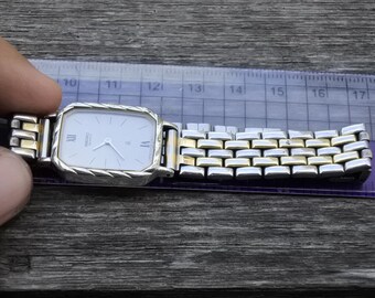 Vintage Seiko Gold Plated 2320 5440 Gray Dial Lady Quartz Watch