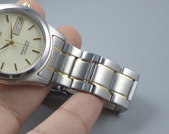 Vintage Seiko NEW OLD Stock 8F33 00A0 Perpetual Calendar Men