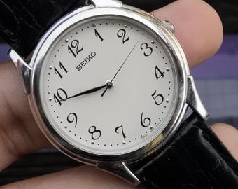 美品 腕時計 アナログ クオーツ 7N01-7141 文字盤 白 ホワイト
