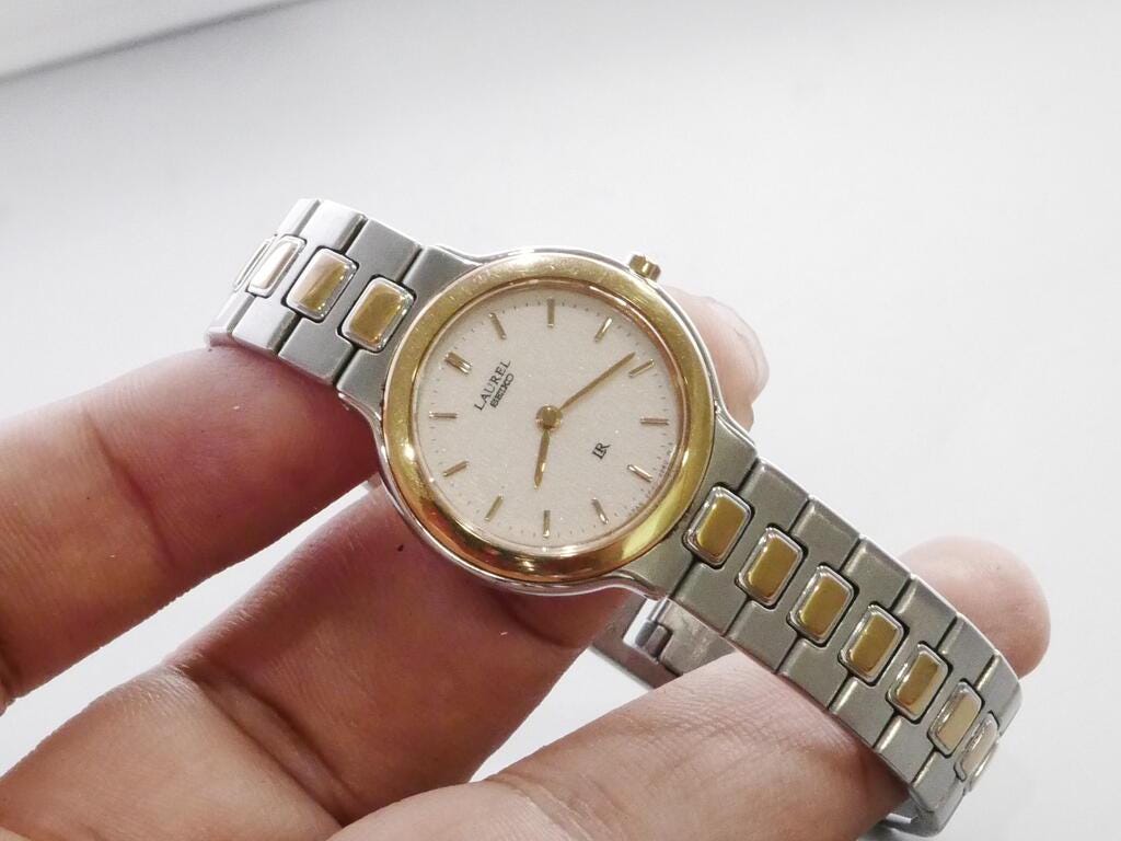 Vintage Seiko LAUREL LR 2F50 0730 Integrated Bracelet Lady Quartz