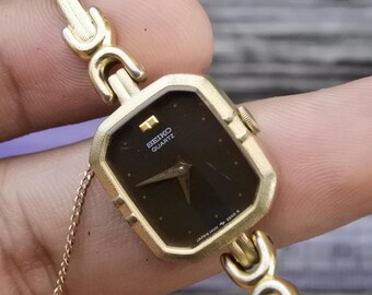 Vintage Seiko Gold Plated 1400 6440 Integrated Bracelet Lady