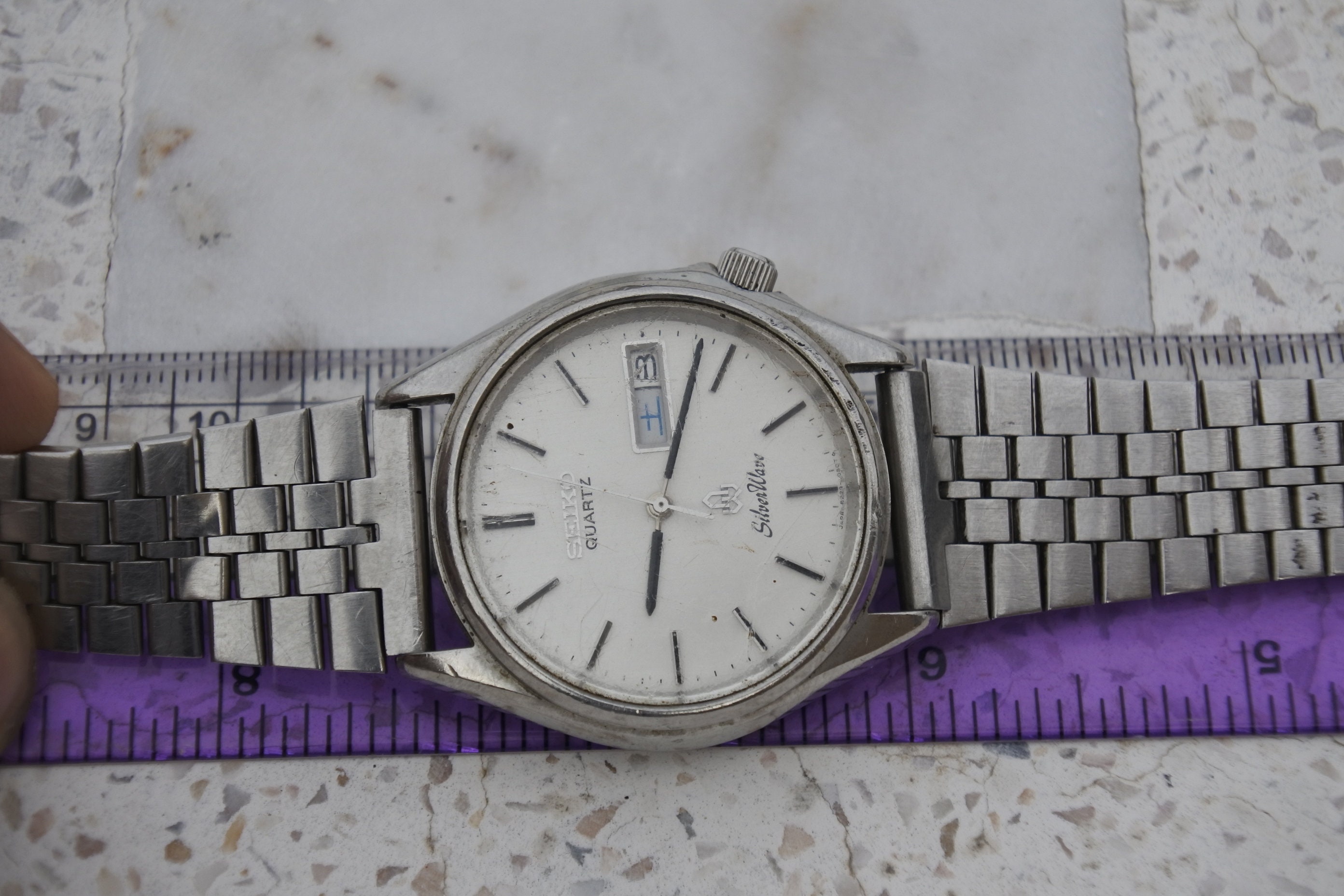 Vintage Seiko Silverwave 8229 7030 White Dial Men Quartz