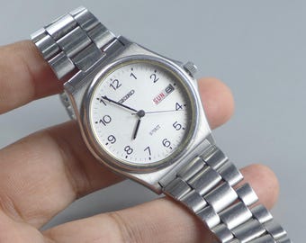 Vintage Seiko Spirit 7N43 7180 White Dial Men Quartz Watch Japan