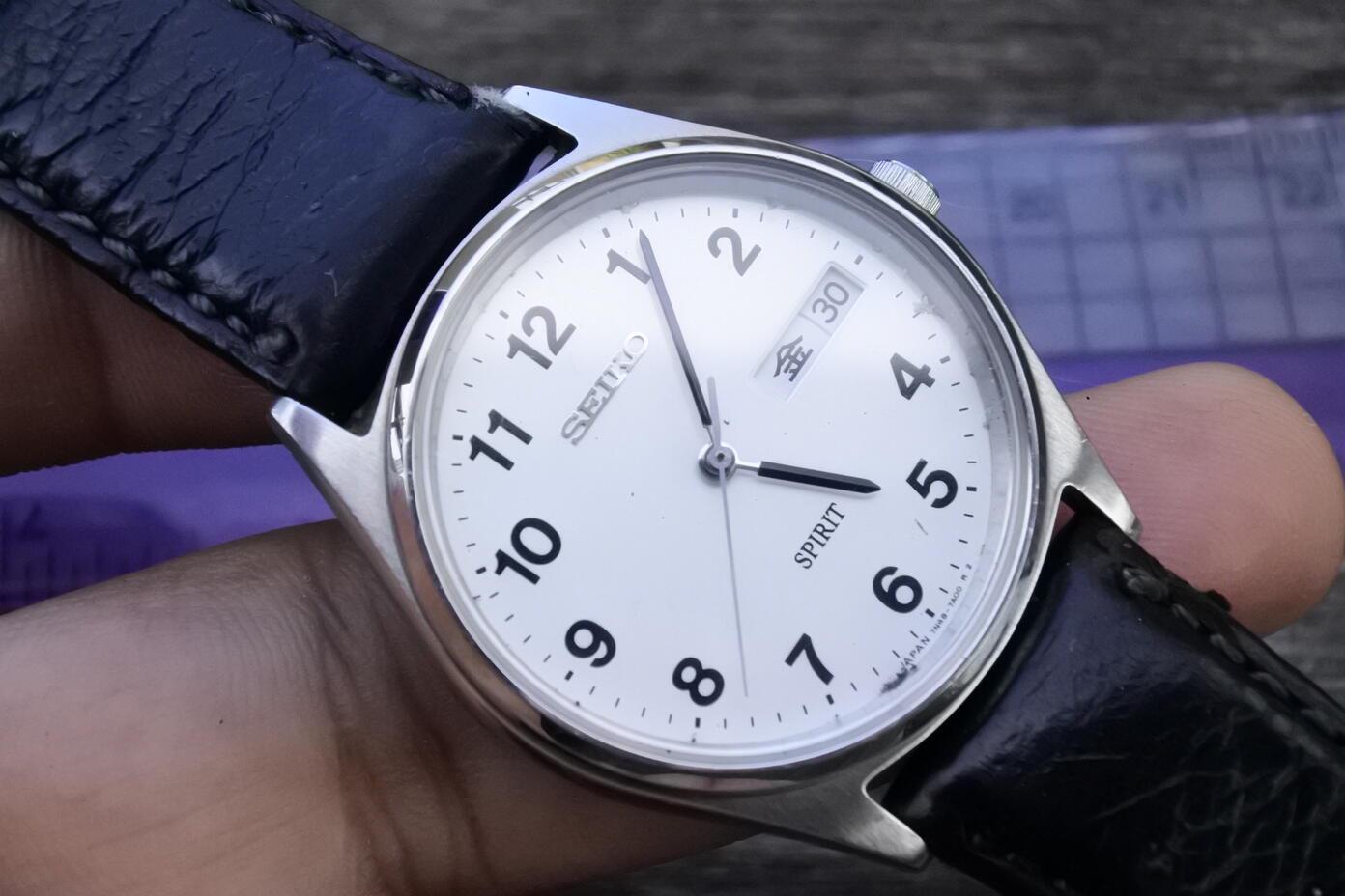 Vintage Seiko SPIRIT 7N48 7A00 Silver Dial Men Quartz Watch Japan