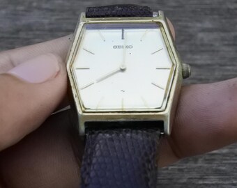 Vintage Seiko Gold Plated 2220 3430 Yellow Dial Men Quartz