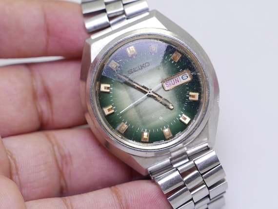 Vintage Seiko Electronic EL-370 3703 8030 Green Dial Men Quartz