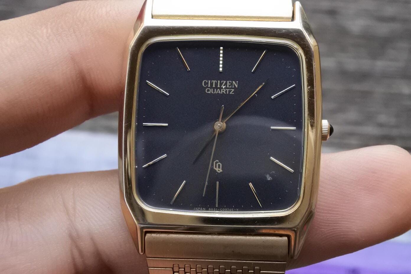 Vintage Citizen 6031 Black Dial Men Quartz Watch Japan JDM Cushion