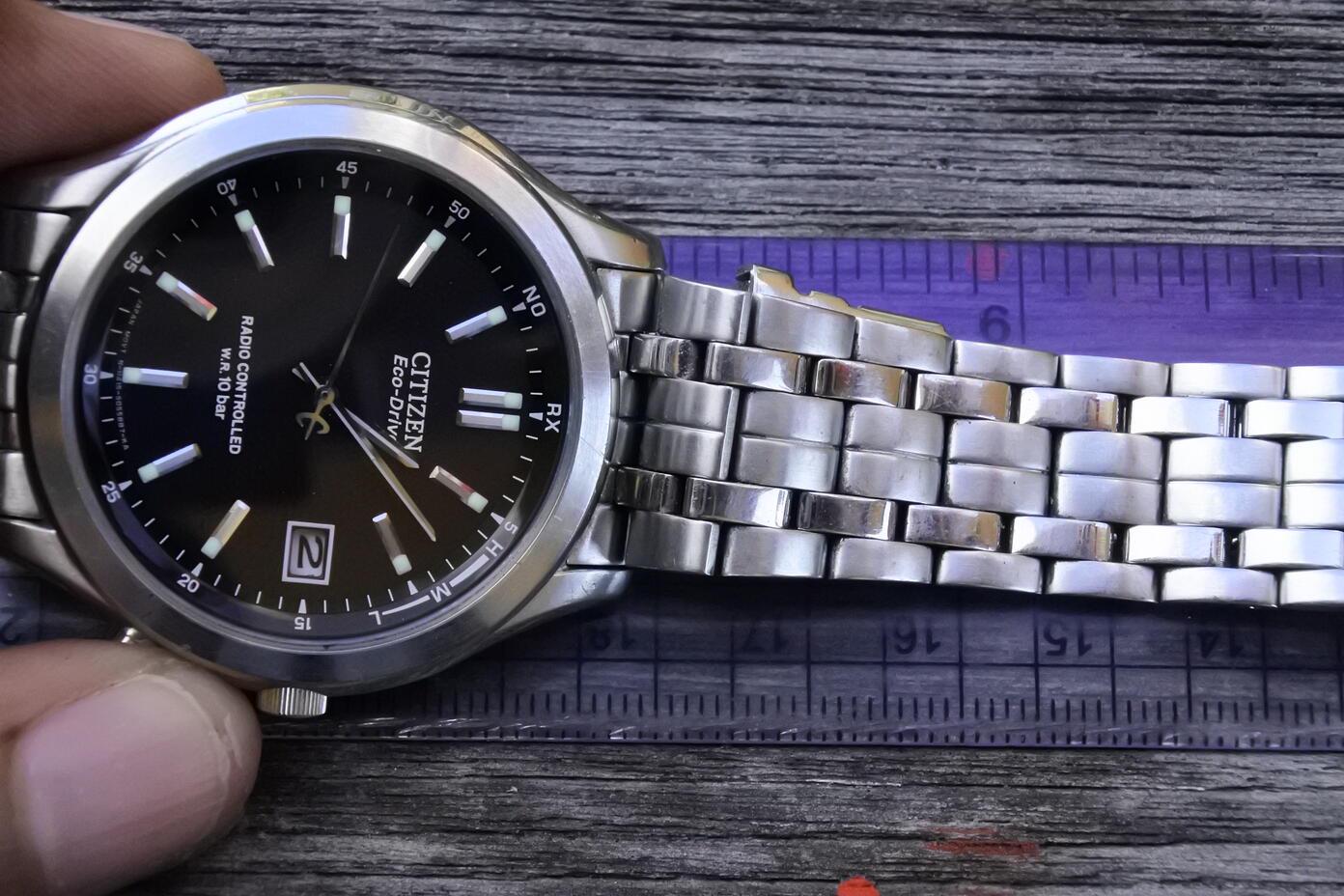 Vintage Citizen Eco Drive Radio Control H415 Men Quartz Watch
