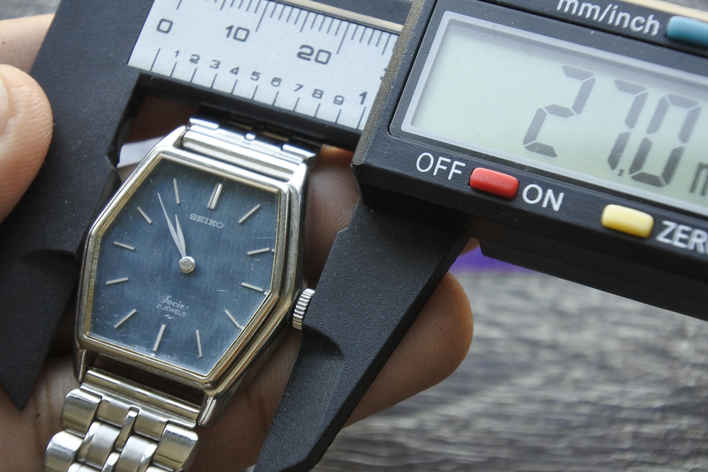 Vintage Seiko Socie 11-8090 Hand Winding Octagonal Case Blue