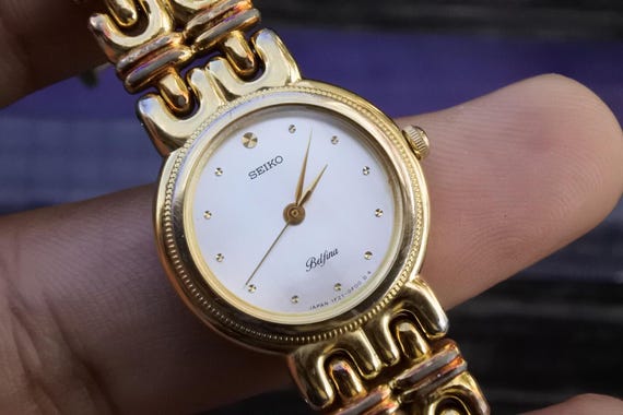 Vintage Seiko Belfina 1F21 0D50 Silver Dial Lady Quartz