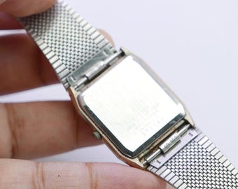 Vintage Seiko Dolce 9521 5110 Textured Dial Men Quartz Watch Japan