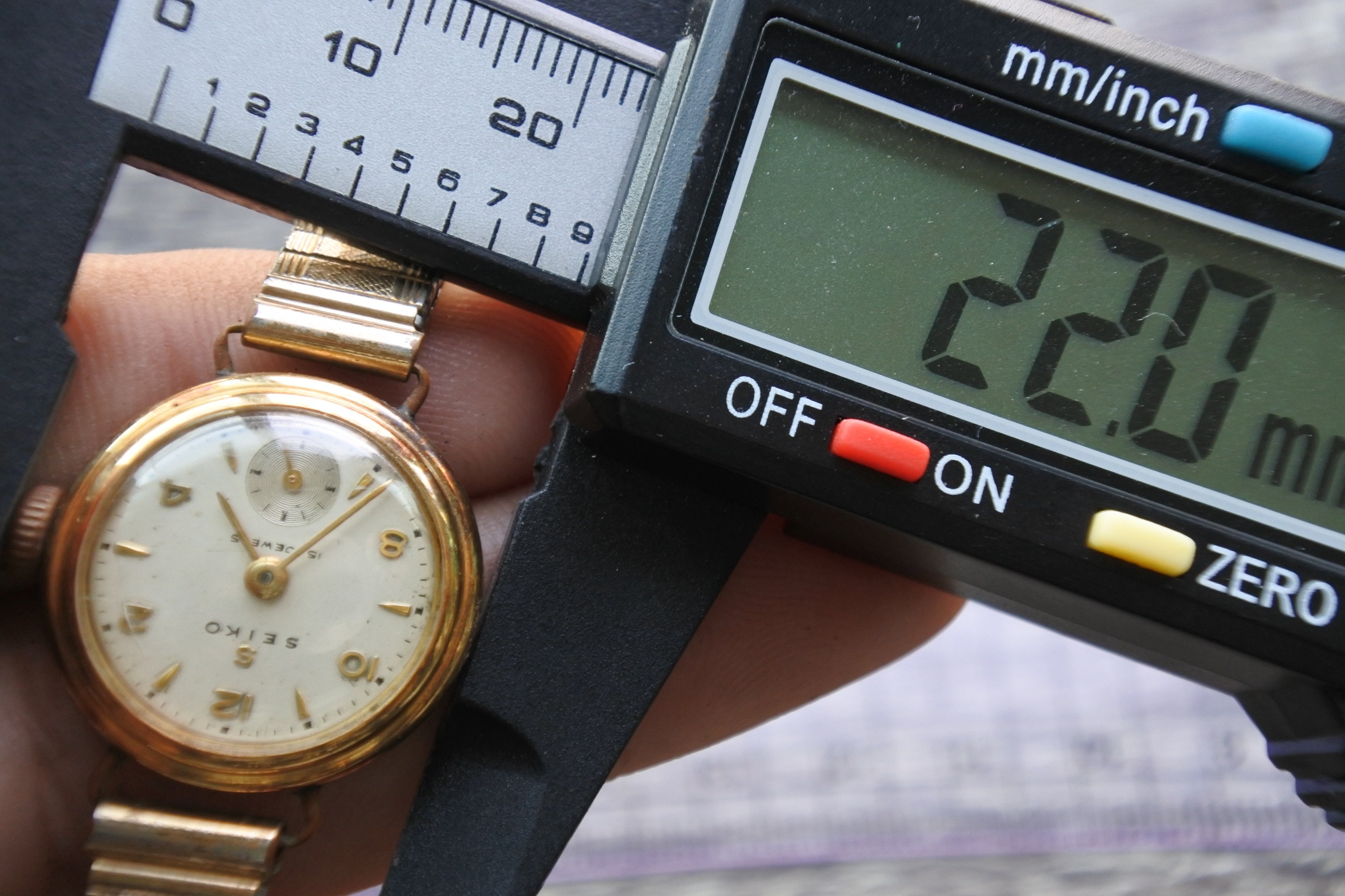 Vintage Super Rare Seiko Seikosha Hand Winding Watch in Full 18k