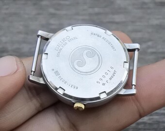 Vintage Seiko 6531 6030 Minimalist Unisex Quartz Watch Japan Round