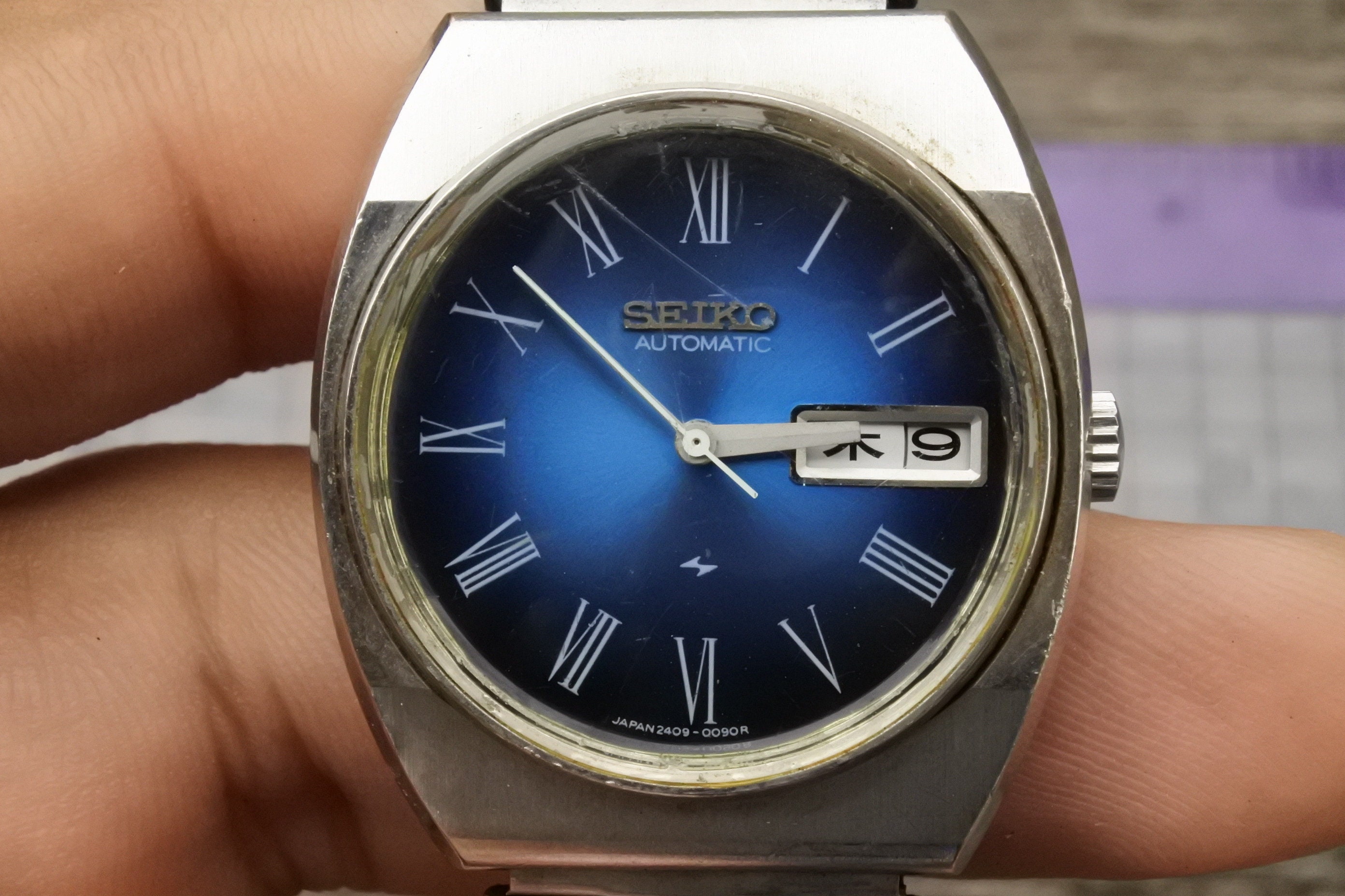 Vintage Seiko 2409 0020 Blue Dial Men Automatic Japan Cushion