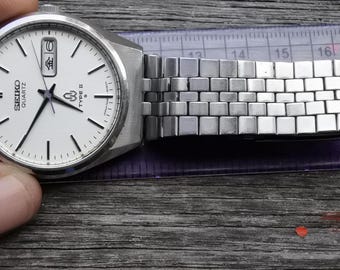 Vintage Seiko Spirit 7N48 7A00 White Dial Men Quartz Watch Japan
