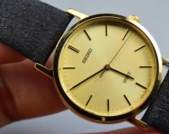 Vintage Seiko Spirit 7N01 5210 White Dial Men Quartz Watch Japan