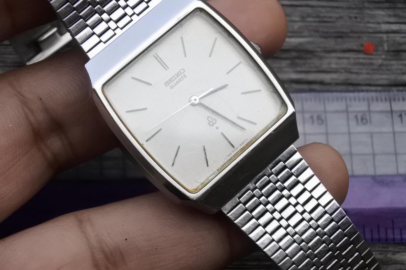 Vintage Seiko 7830 5080 Textured Dial Men Quartz Watch Japan 