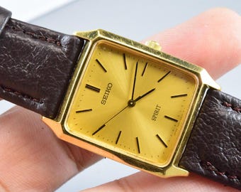 Vintage Seiko 1F21 5A00 Oval Lady Quartz Watch Japan JDM