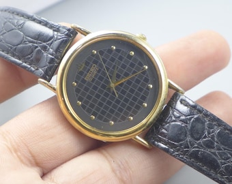 Vintage Seiko 7N01 8A10 Black Dial Men Quartz Watch Japan JDM