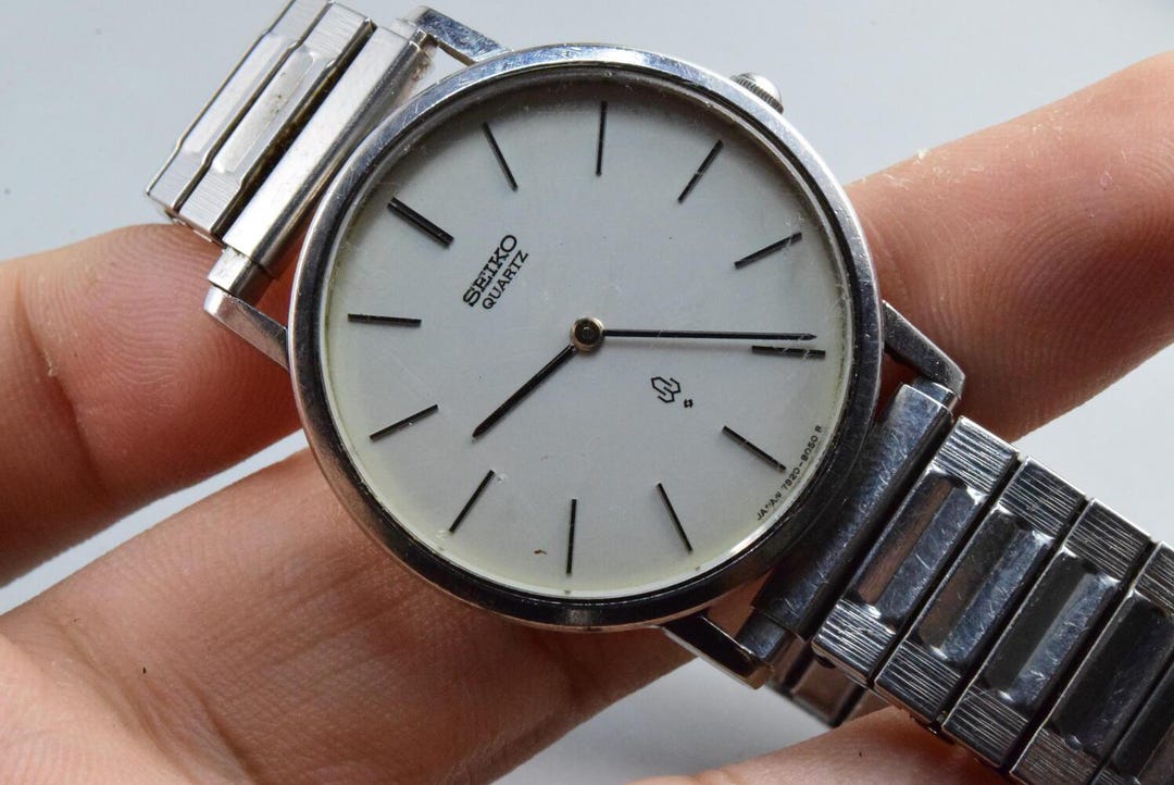 Vintage Seiko 7820 8050 White Dial Men Quartz Watch Japan JDM