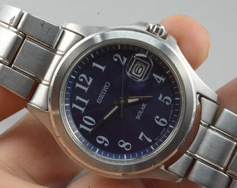 Vintage Seiko Solar V147 0AH0 Blue Dial Men Quartz Watch Japan JDM Round Shape 39mm