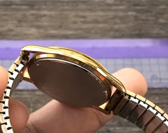 ヴィンテージSEIKOドルチェ彫刻ケース9641-5000 ツインクオーツ
