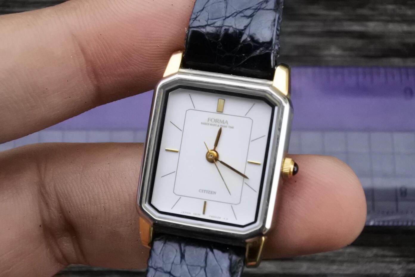 Vintage Citizen Forma Year 1992 5630 White Dial Lady Quartz Watch