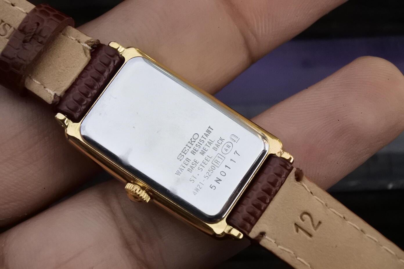 Vintage Seiko N 4N21 5250 White Dial Lady Quartz Watch Japan