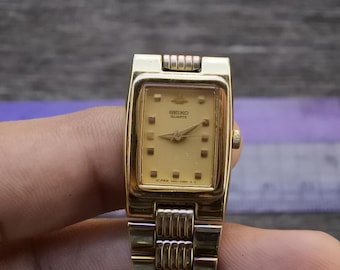 Vintage Seiko Galaxy V401 5470 Integrated Bracelet Lady Quartz