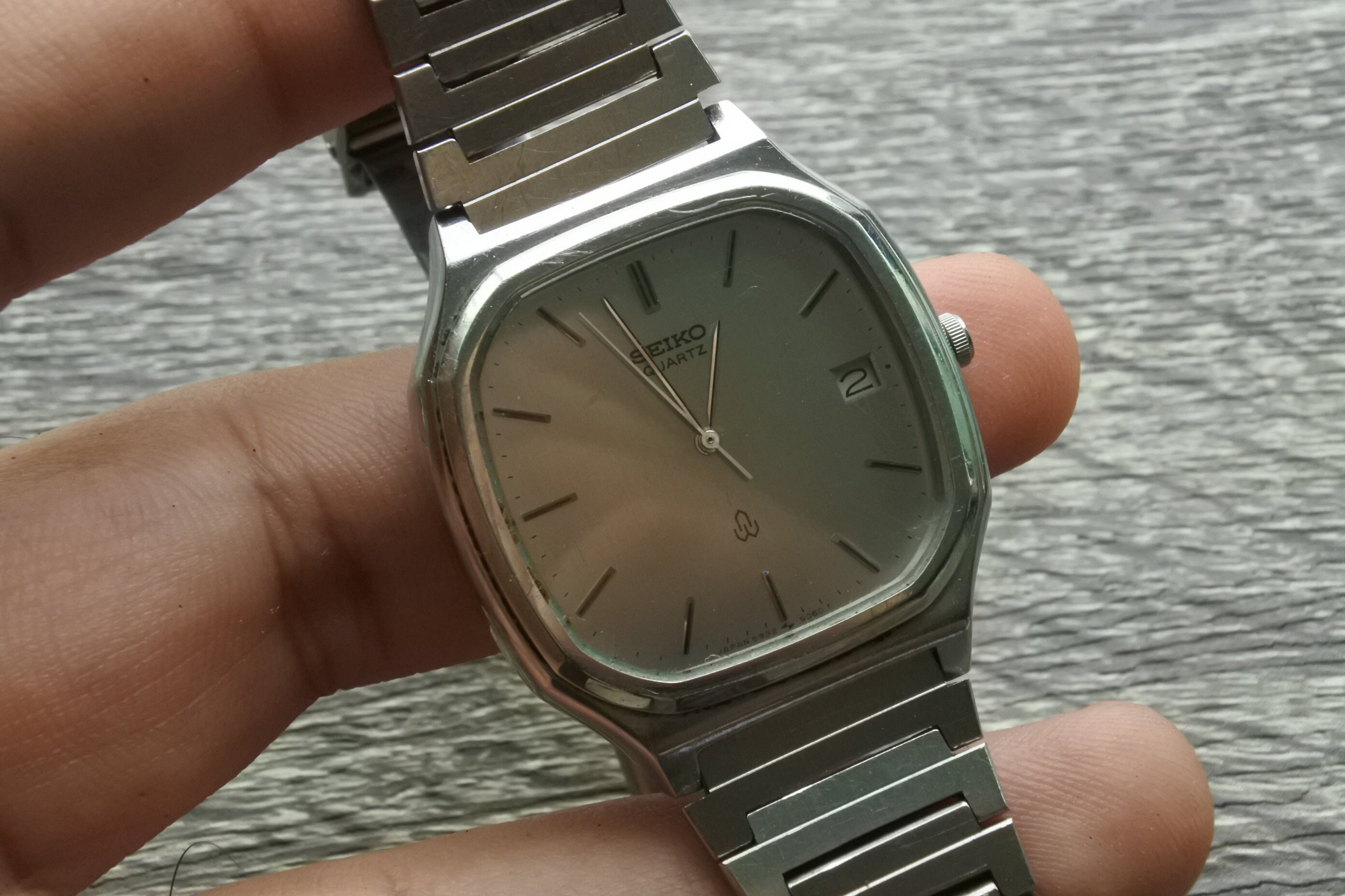 Vintage Watch Japan JDM Seiko Quartz Men Cushion Shape