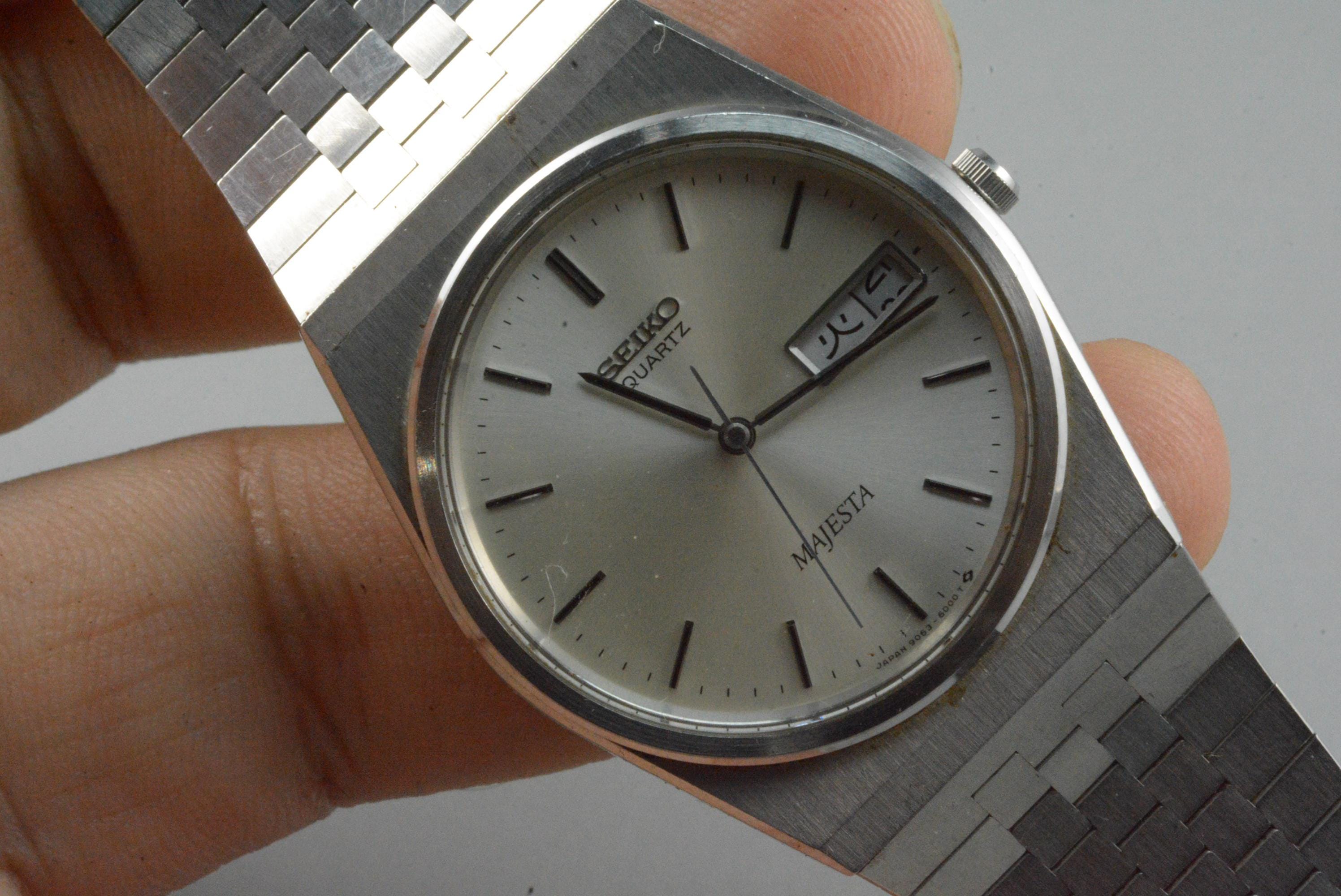 Vintage Seiko Majesta 9068 6000 Gray Dial Men Quartz Watch Japan