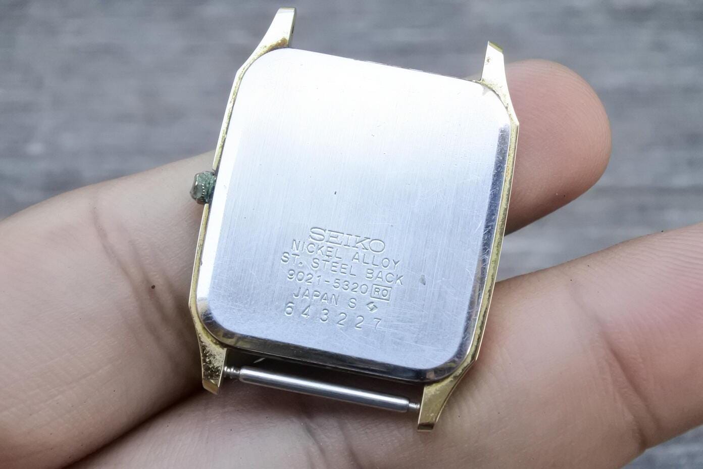 ヴィンテージ セイコー ニッケル合金ケース 9021 5320 イエロー 