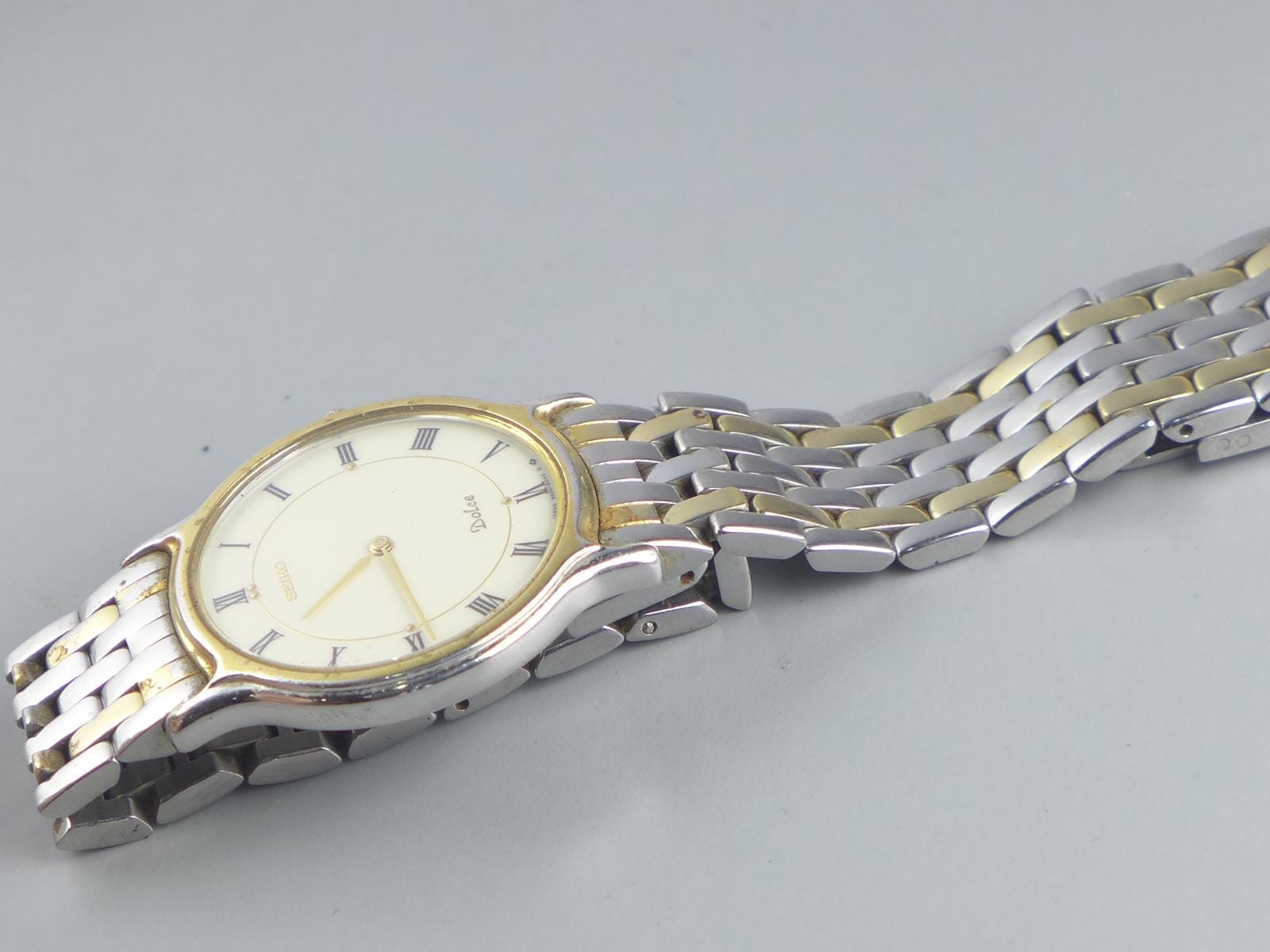 Vintage Seiko Dolce 9530 6040 Creamy Dial Men Quartz Watch Japan 