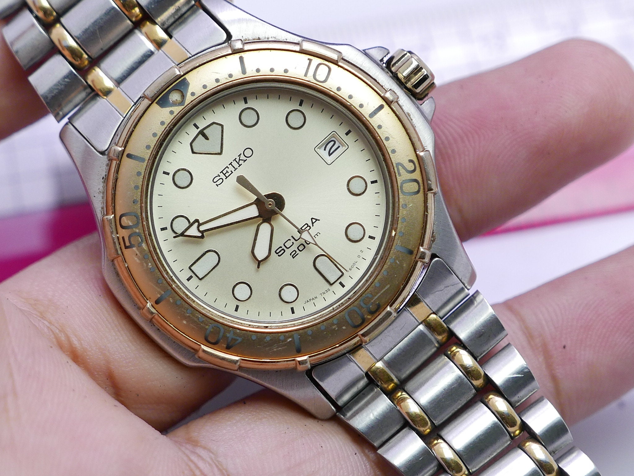 Vintage Seiko Scuba 7N35 6000 Men Quartz Wrist Watch Japan Round