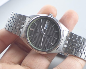 Vintage Seiko Lord Quartz 7853 7020 Black Textured Dial Men Quartz