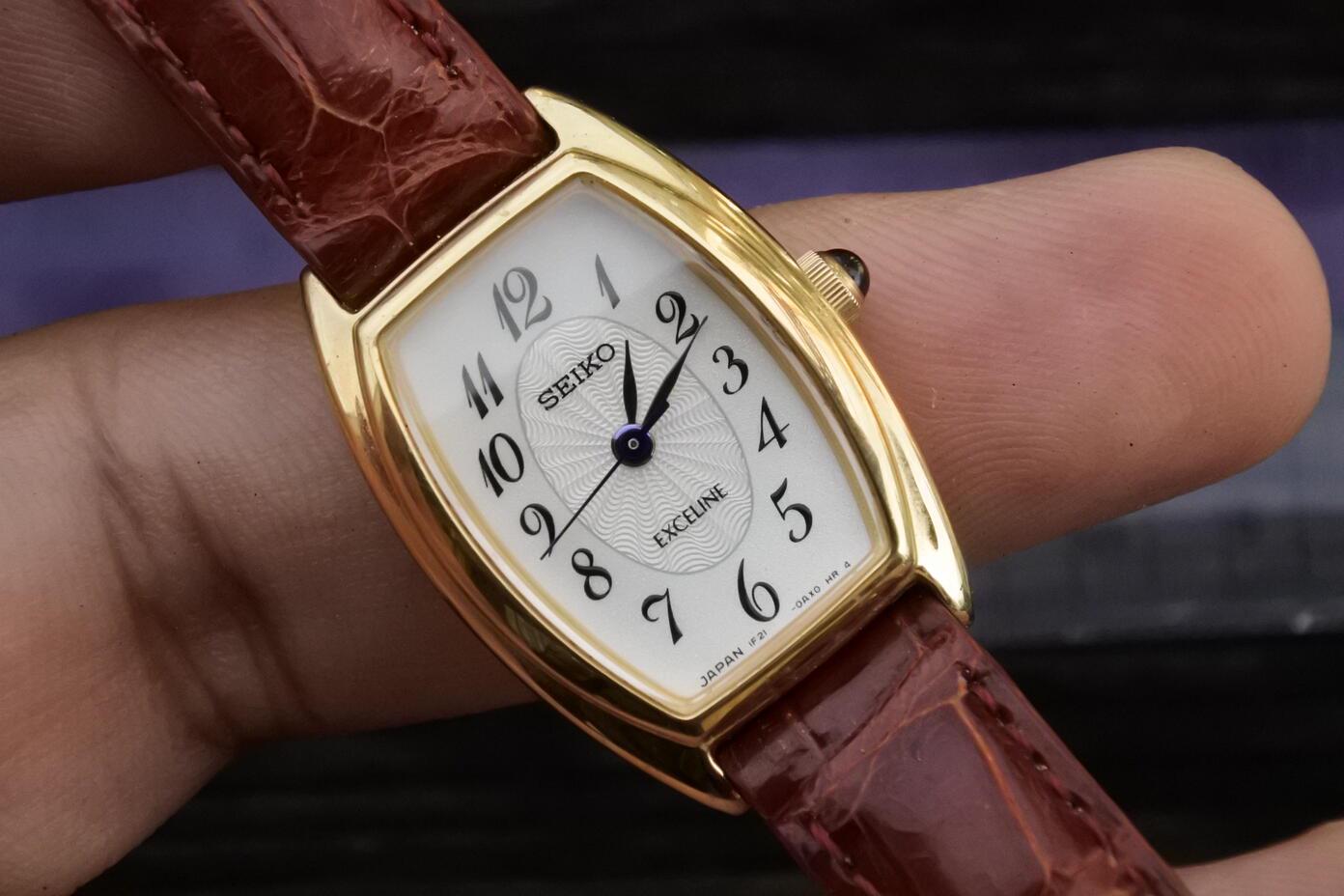 VINTAGE SEIKO EXCELINE Ref. 1F21-0AJ0 Quartz Movement Seiko