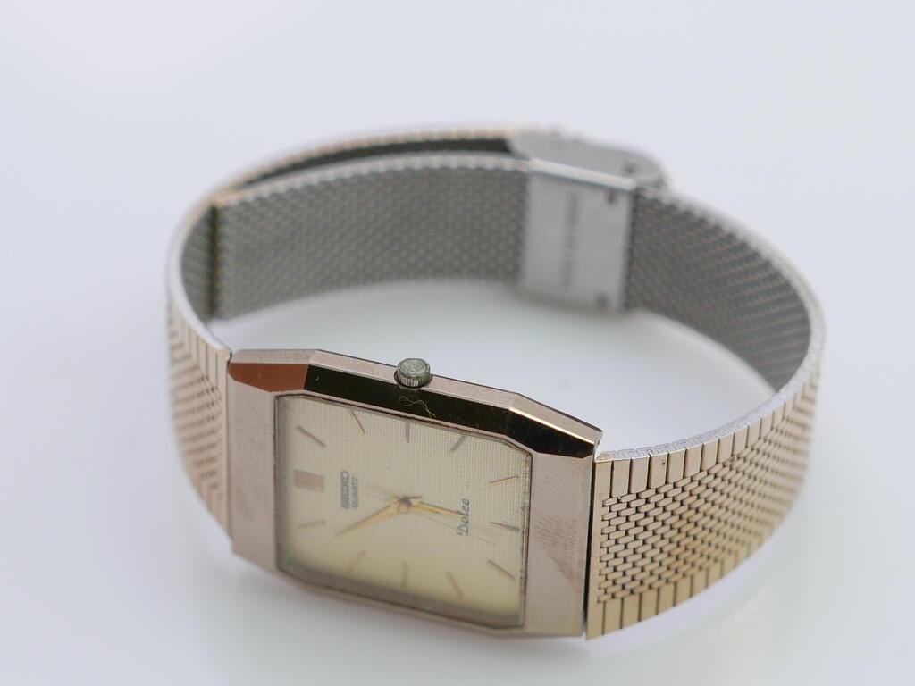 Seiko Dolce 9521‑5010 シルバー メンズ Seiko Dolce Quartz 9521-5210 Mens Watch Authentic / case no