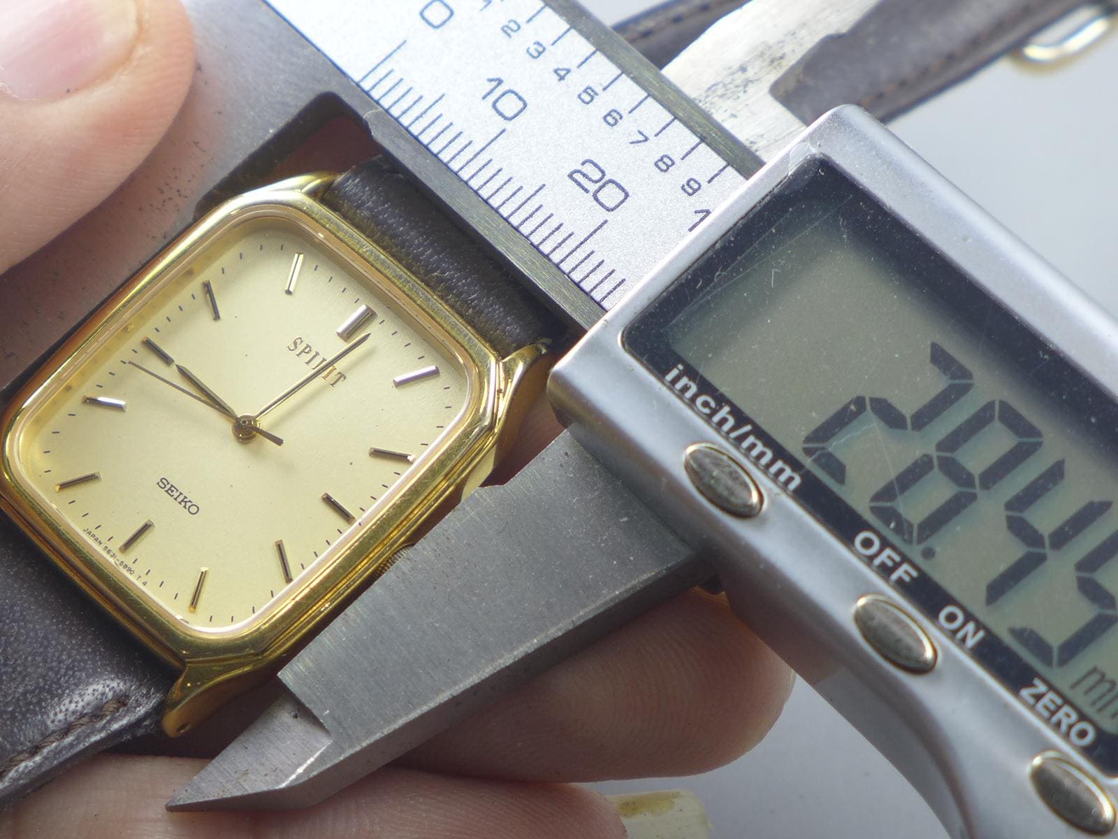 Vintage Seiko Spirit 5E31 5B50 Golden Dial Men Quartz Watch Japan