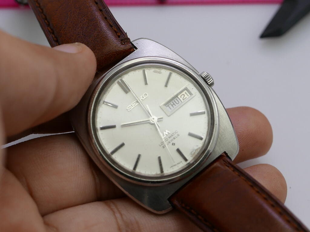 Vintage Seiko Lordmatic LM 5606 7130 White Dial Men Automatic