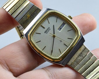Vintage Seiko 5933 5040 Textured Dial Men Quartz Wristwatch Japan