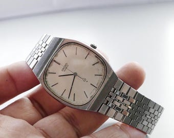 Vintage Watch Japan JDM Seiko Quartz Men Cushion Shape