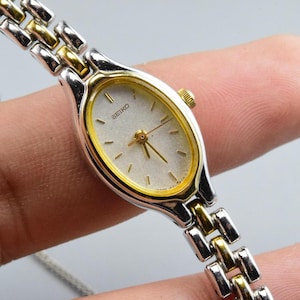 Vintage Seiko 1F21 5A00 Oval Lady Quartz Watch Japan JDM