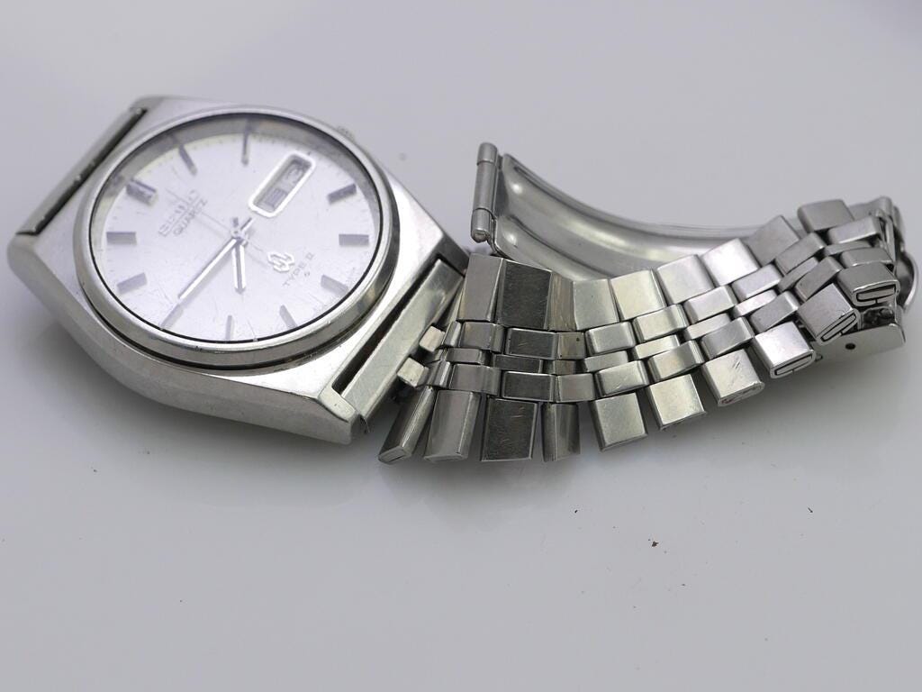 Vintage Seiko Type II 7546 7060 White Dial Men Quartz Watch Japan