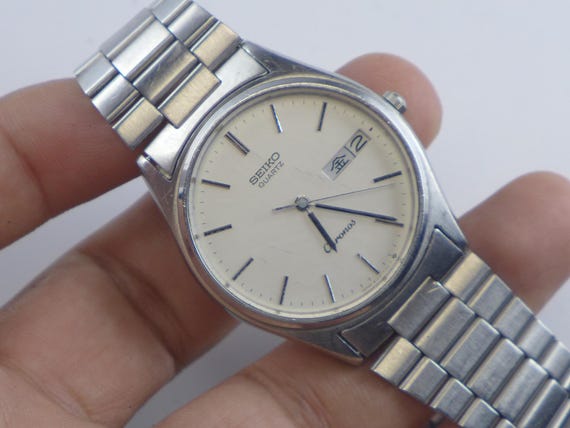 Vintage Seiko Chronos 8123 7080 White Dial Men Quartz Watch Japan