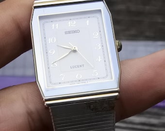 Vintage Seiko Lucent 7N01 5070 White Dial Men Quartz Watch Japan