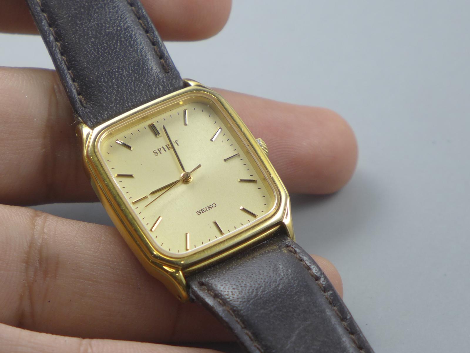 Vintage Seiko Spirit 5E31 5B50 Golden Dial Men Quartz Watch Japan